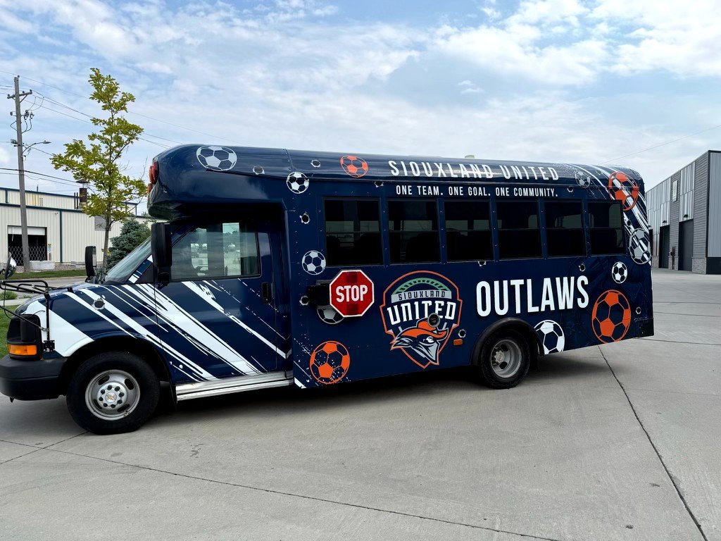 Siouxland United — Outlaws Bus